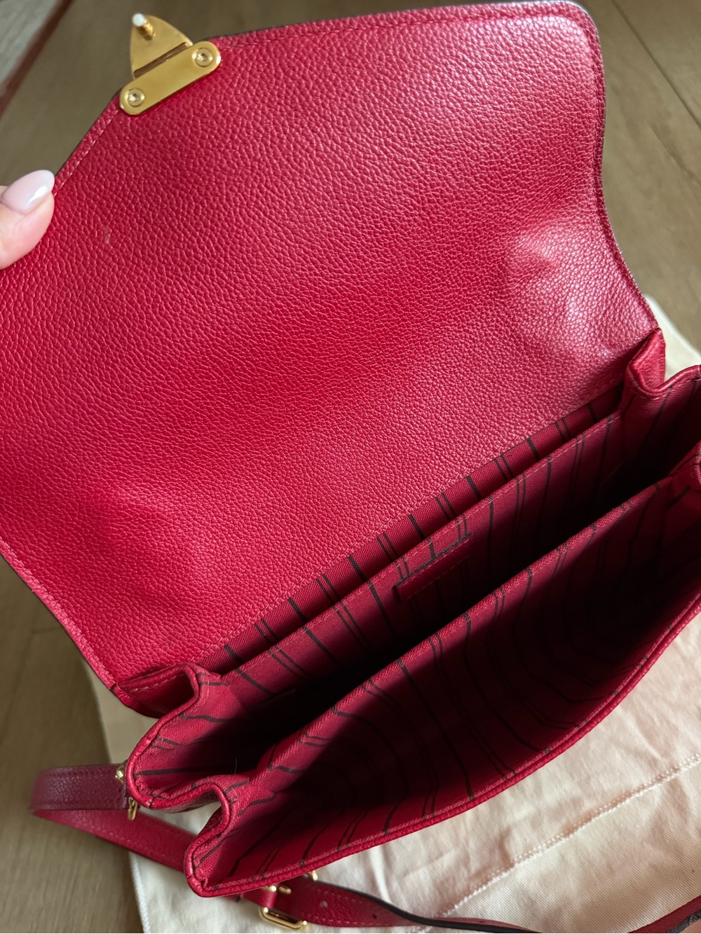 Louis Vuitton Pochette Metis Red Monogram Crossbody Bag - Picture 6 of 10